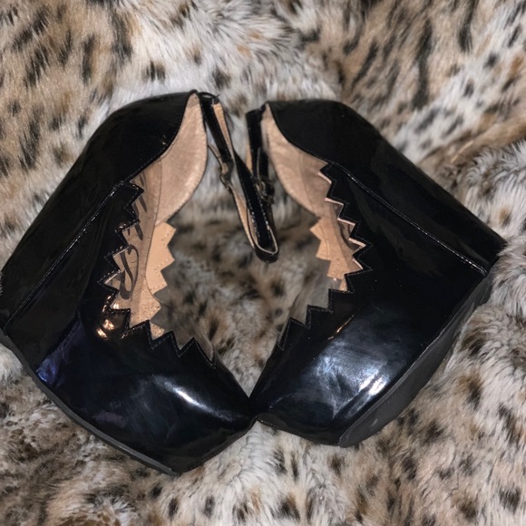 Platform Heels NWOT - Picture 3 of 5